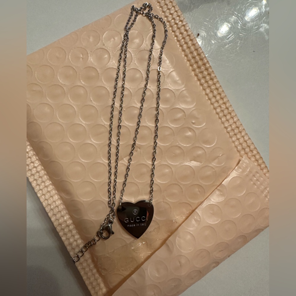 Gucci Silver Heart Pendant Necklace